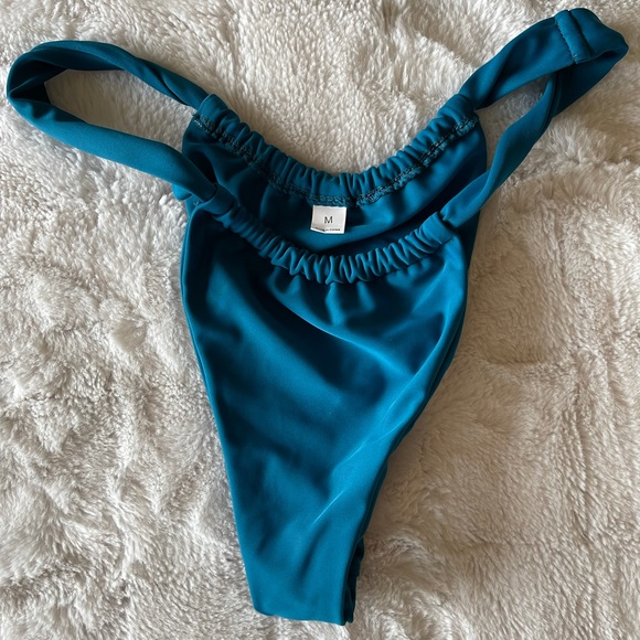 NWT Haute Swimwear “Ersa Set” Bikini - Picture 2 of 4